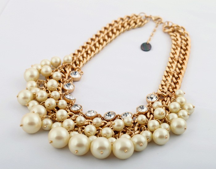 gold chain pearl choker