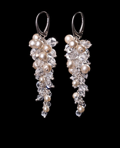 cluster pearl stud earrings