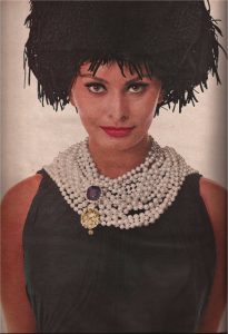 sophia lauren wearing pearls