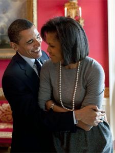 michelle obama trägt Perlen 