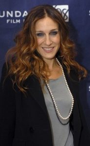 Sarah jessica Parker trägt Perlen