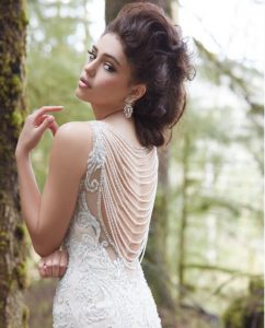 Perlenhochzeitkleid