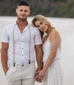 Perlenhochzeitkleid