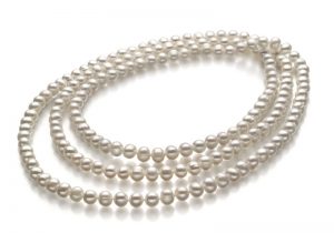 triple strand pearl necklace