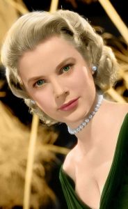 grace kelly wearing white pearl set