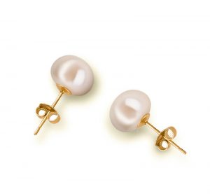 pearl earrings for fall outfits