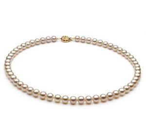 white pearl necklace