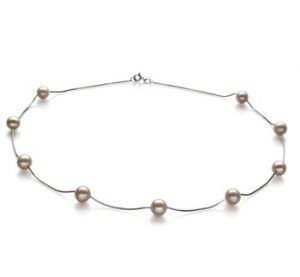 white pearl necklace