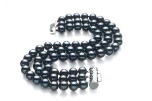 Drei Strang Perlenarmband in schwarz