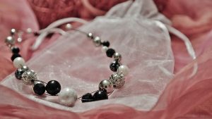 black pearl bracelets