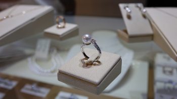 silver and pearl ring