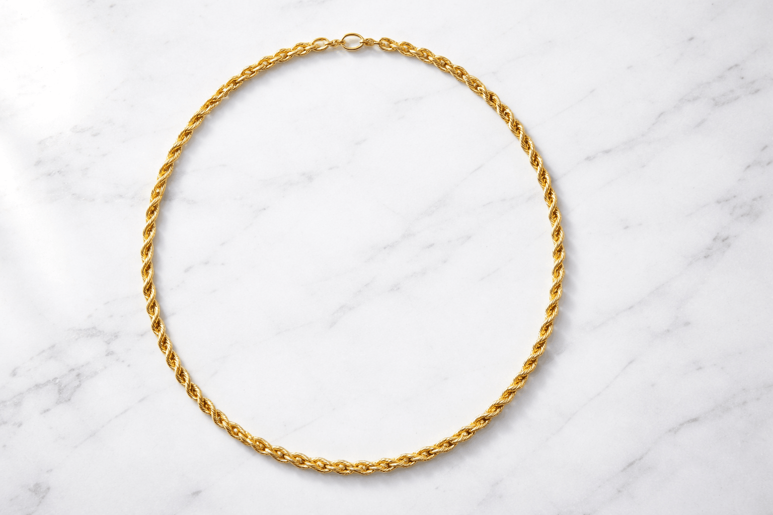 Gelbgoldene Halskette für Frauen