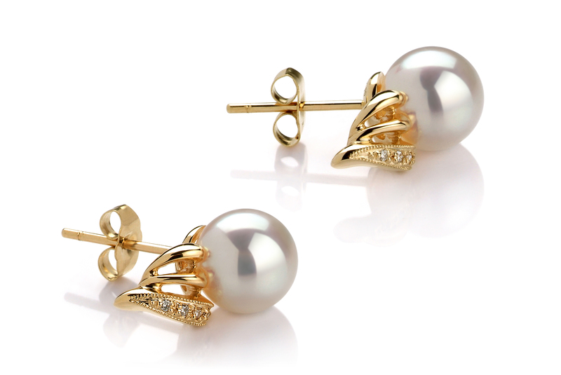 Paar Ohrringe mit weißen, 8-9mm großen Janischen Akoya Perlen in AAA-Qualität , Anastasia