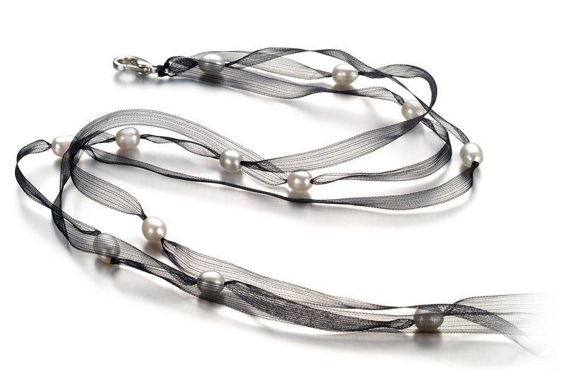 Halskette mit weißen, 5-6mm großen Süßwasserperlen in A-Qualität , Black Jasmin