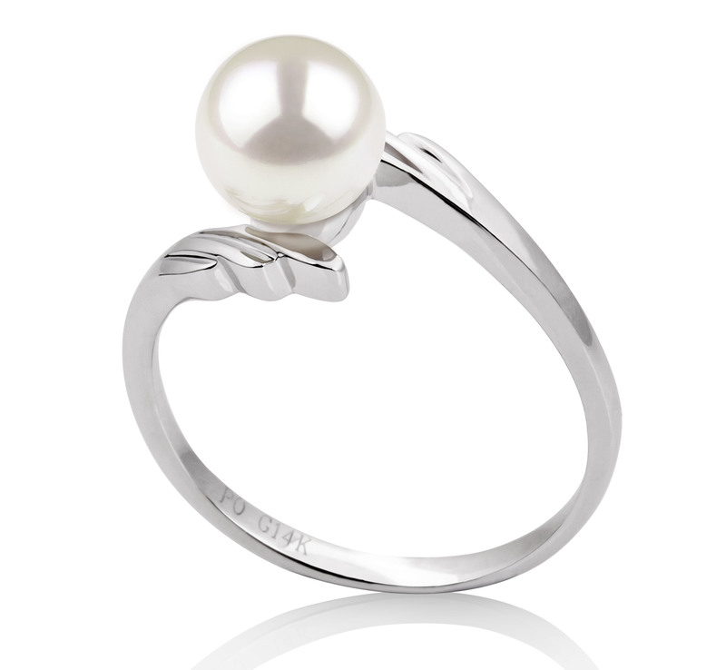 Ring mit weißen, 6-7mm großen Janischen Akoya Perlen in AAA-Qualität , Daron