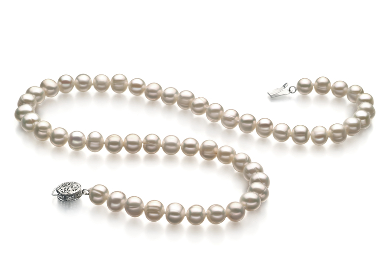 Halskette mit weißen, 6-7mm großen Süßwasserperlen in A-Qualität , Glückseligkeit
