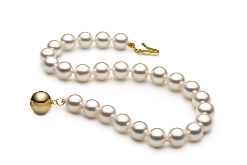 Armreifen mit weißen, 6.5-7mm großen Janischen Akoya Perlen in Hanadama - AAAA-Qualität