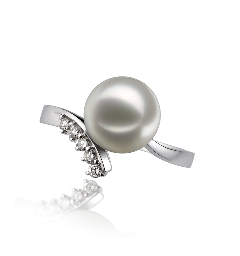 Ring mit weißen, 8-9mm großen Janischen Akoya Perlen in AA-Qualität , Olivia