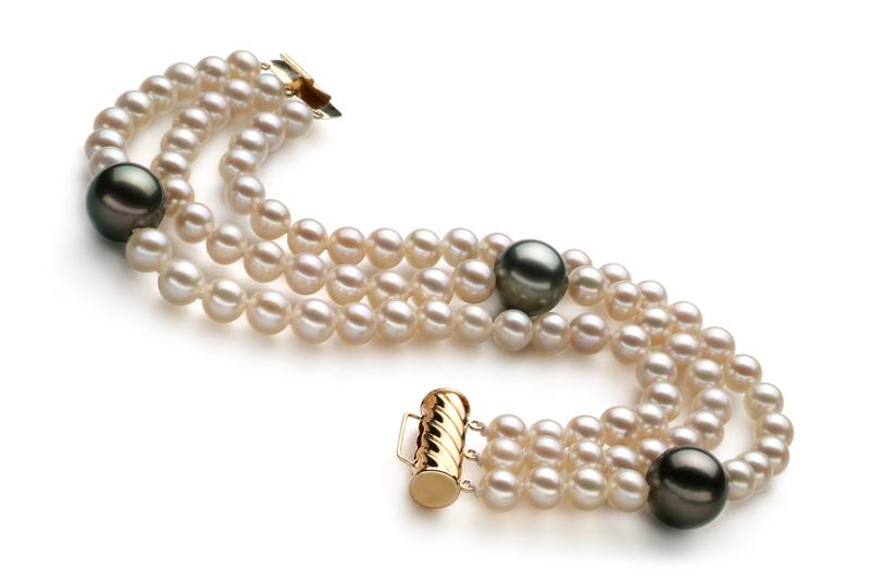 Armreifen mit schwarzen and weißen, 5-11mm großen Tahitianischen Perlen und Süßwasserperlen in AA-Qualität