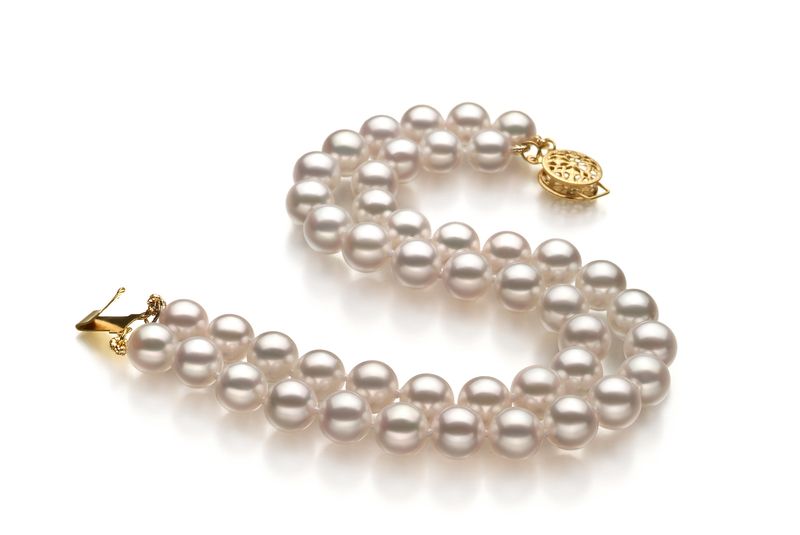 Armreifen mit weißen, 6-7mm großen Janischen Akoya Perlen in AA-Qualität