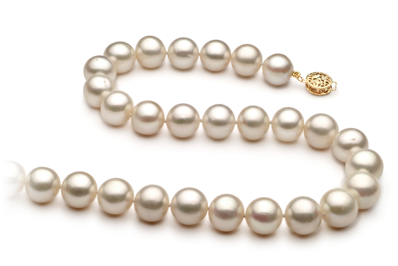 Halskette mit weißen, 10-11mm großen Süßwasserperlen in AA-Qualität