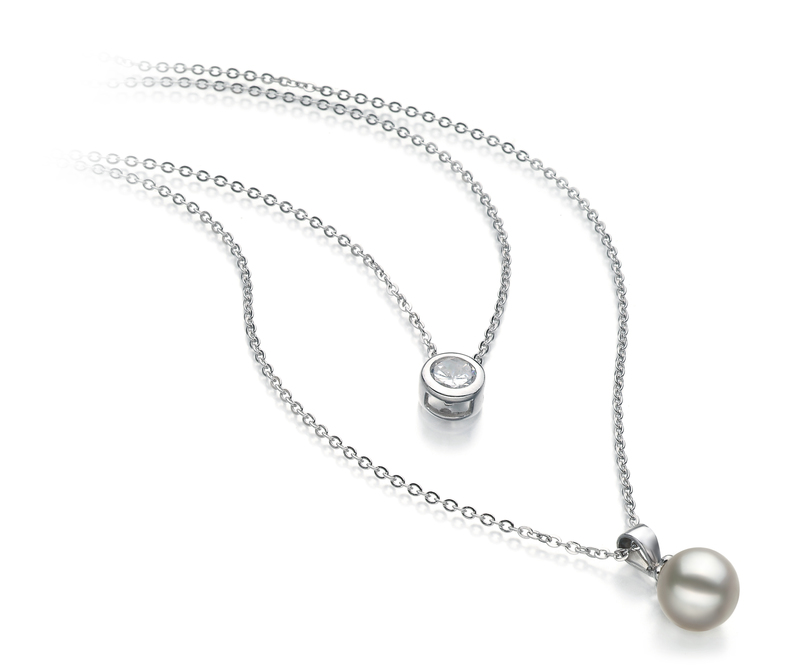 Halskette mit weißen, 7-8mm großen Janischen Akoya Perlen in AA-Qualität , Ramona