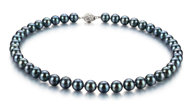 View Halskette aus schwarzen japanischen Akoya-Perlen collection