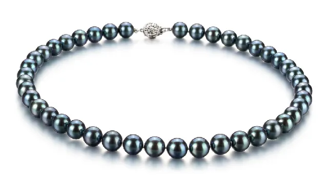View Halskette aus schwarzen japanischen Akoya-Perlen collection